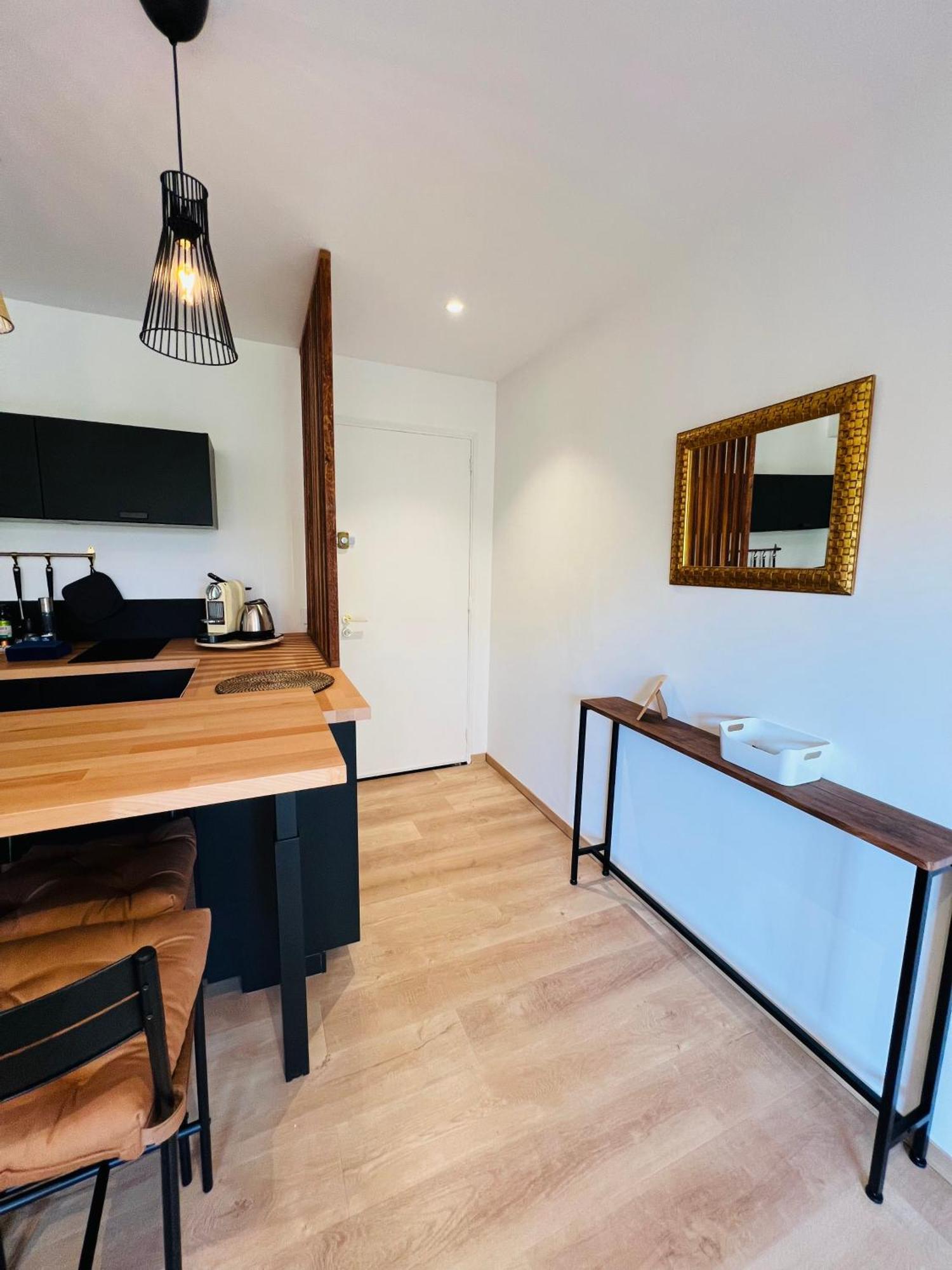 Superbe Appartement Terrasse Et Parking Prive 圣特罗佩 外观 照片