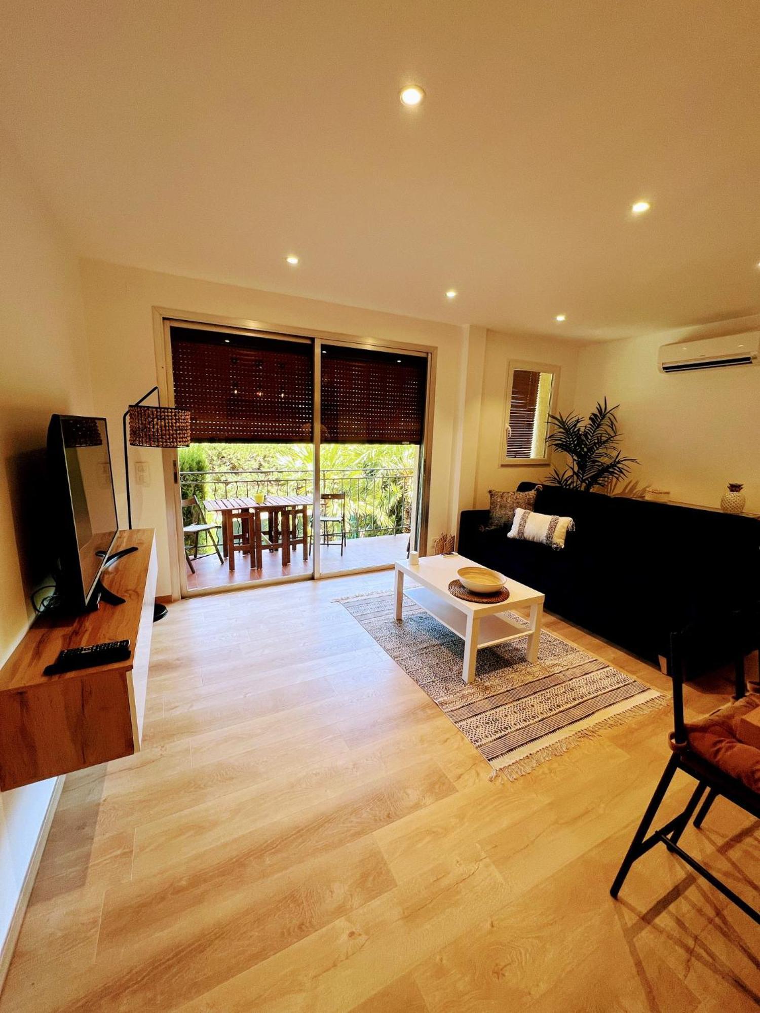 Superbe Appartement Terrasse Et Parking Prive 圣特罗佩 外观 照片