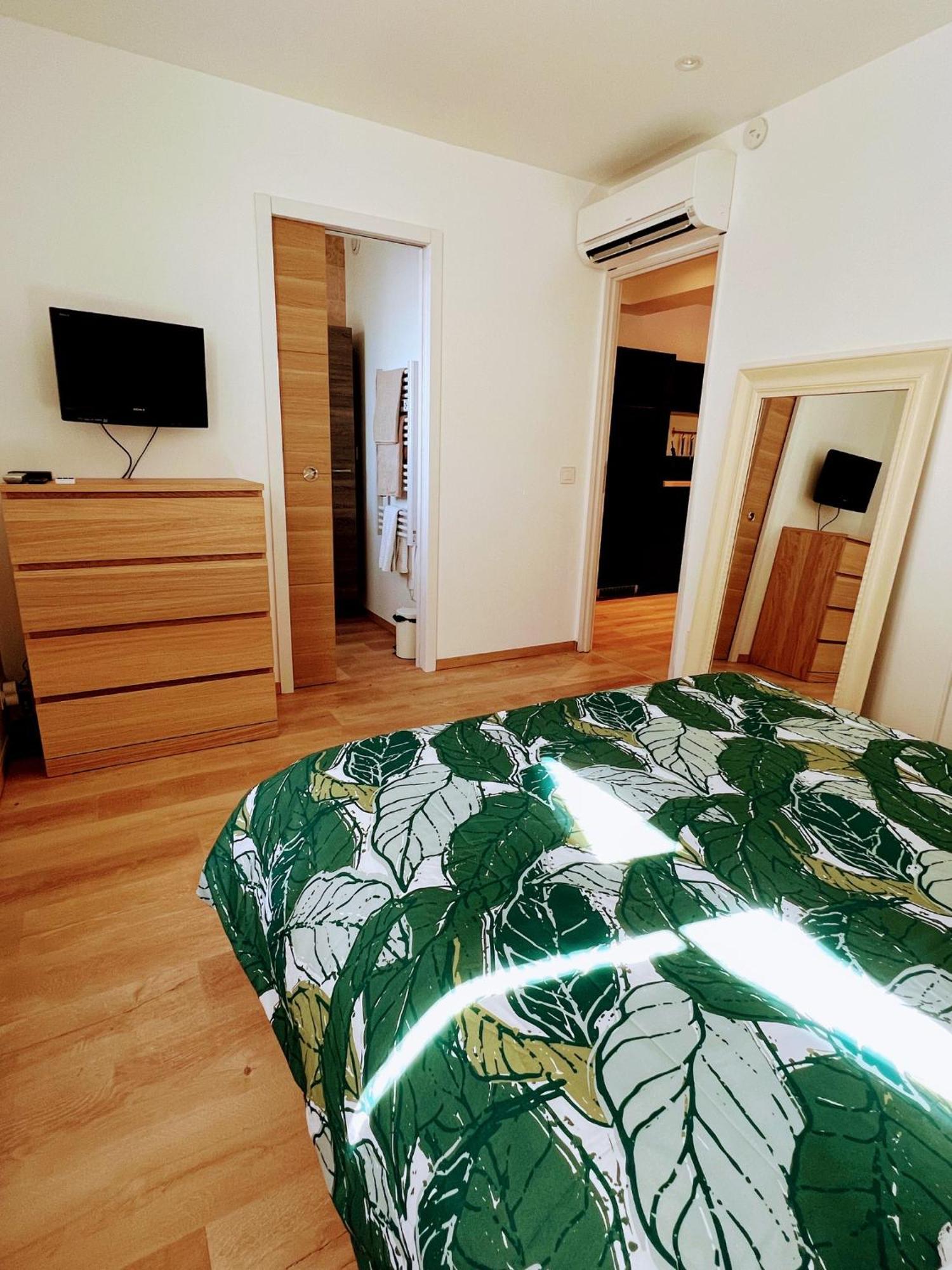 Superbe Appartement Terrasse Et Parking Prive 圣特罗佩 外观 照片