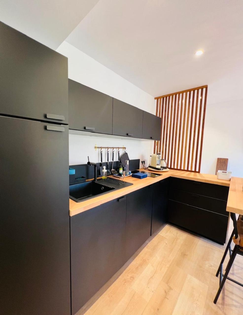 Superbe Appartement Terrasse Et Parking Prive 圣特罗佩 外观 照片